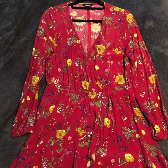 Express 3/4 Sleeve Dresss - Picture 1 of 2